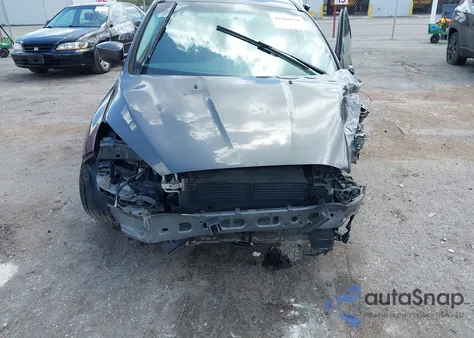 2018 Ford Focus Se из США, поврежденный, VIN 1FADP3K26JL234582